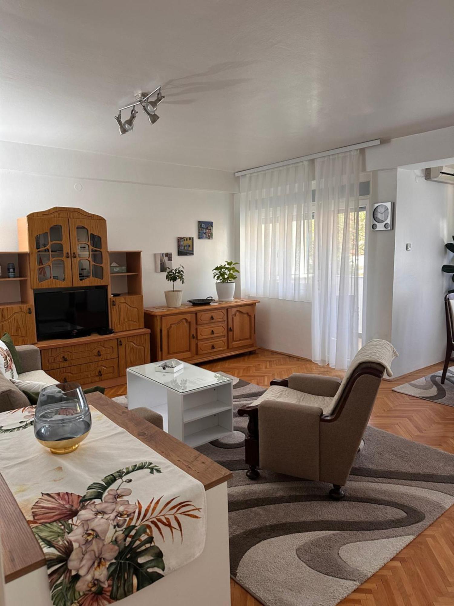 Viktor Apartment Kumanovo Ngoại thất bức ảnh